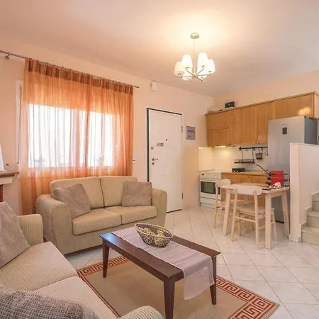Hespera Summer House * סיווירי