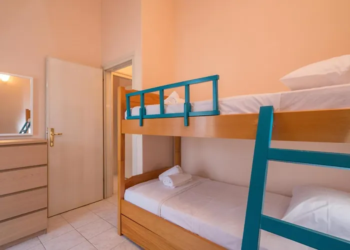 Hespera Summer House *